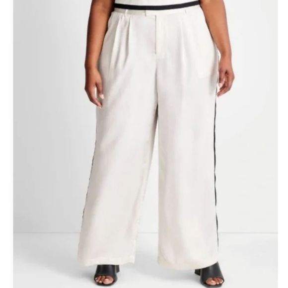 Future Collective High Rise Wide Leg Ivory Trousers W/Black Side Stripe NWT 4X - Picture 2 of 15